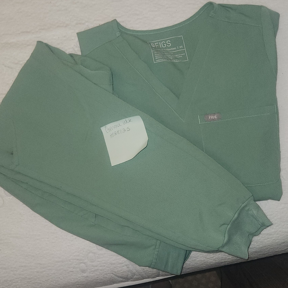 Figs JADE set XS TOP small Bottoms